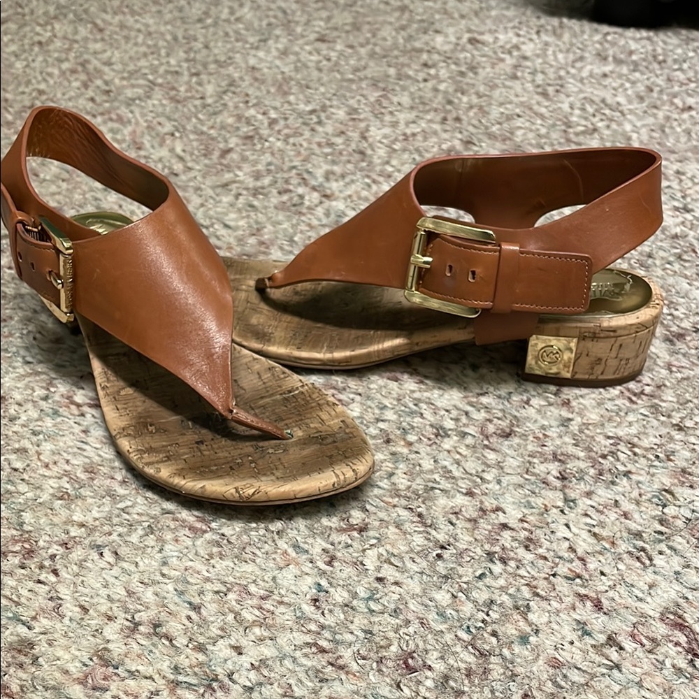 Michael kors leather thong heeled sandal